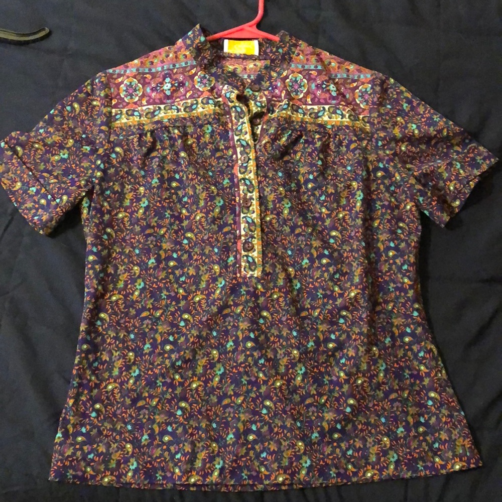 vintage collared purple blouse/ t shirt